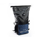 MORRAL NEGRO+AZUL TIPO DRY BAG 26 LT.